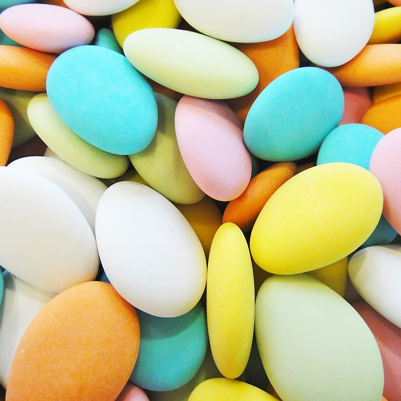 Amêndoas Lisas de Varias Cores